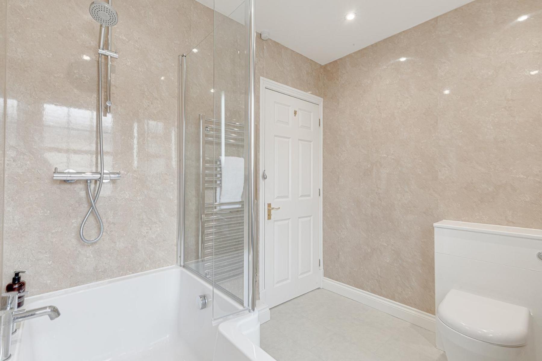 Villa Olive Tale Henley-on-Thames Exterior foto